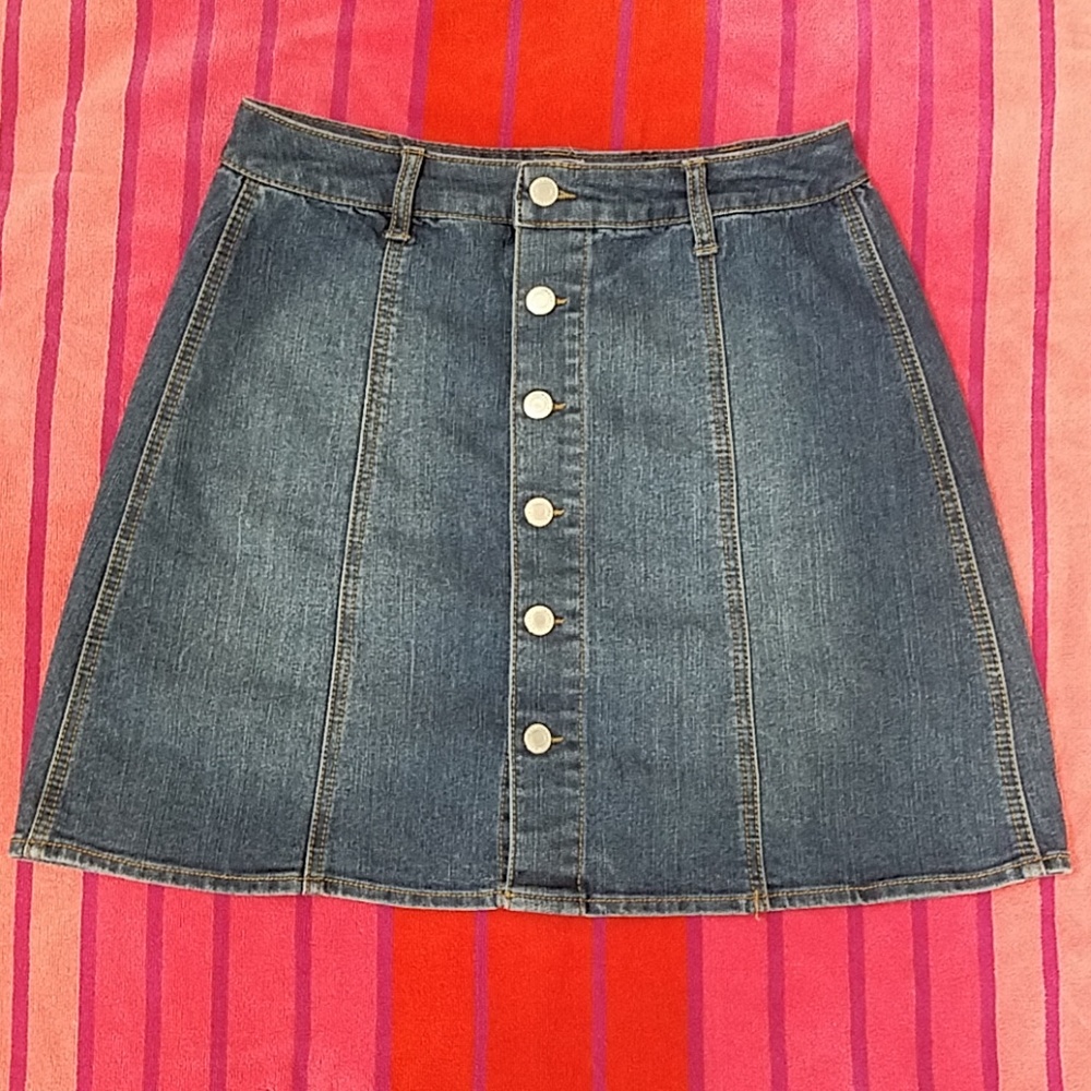 3/$10 EUC Denim Button Up Skirt